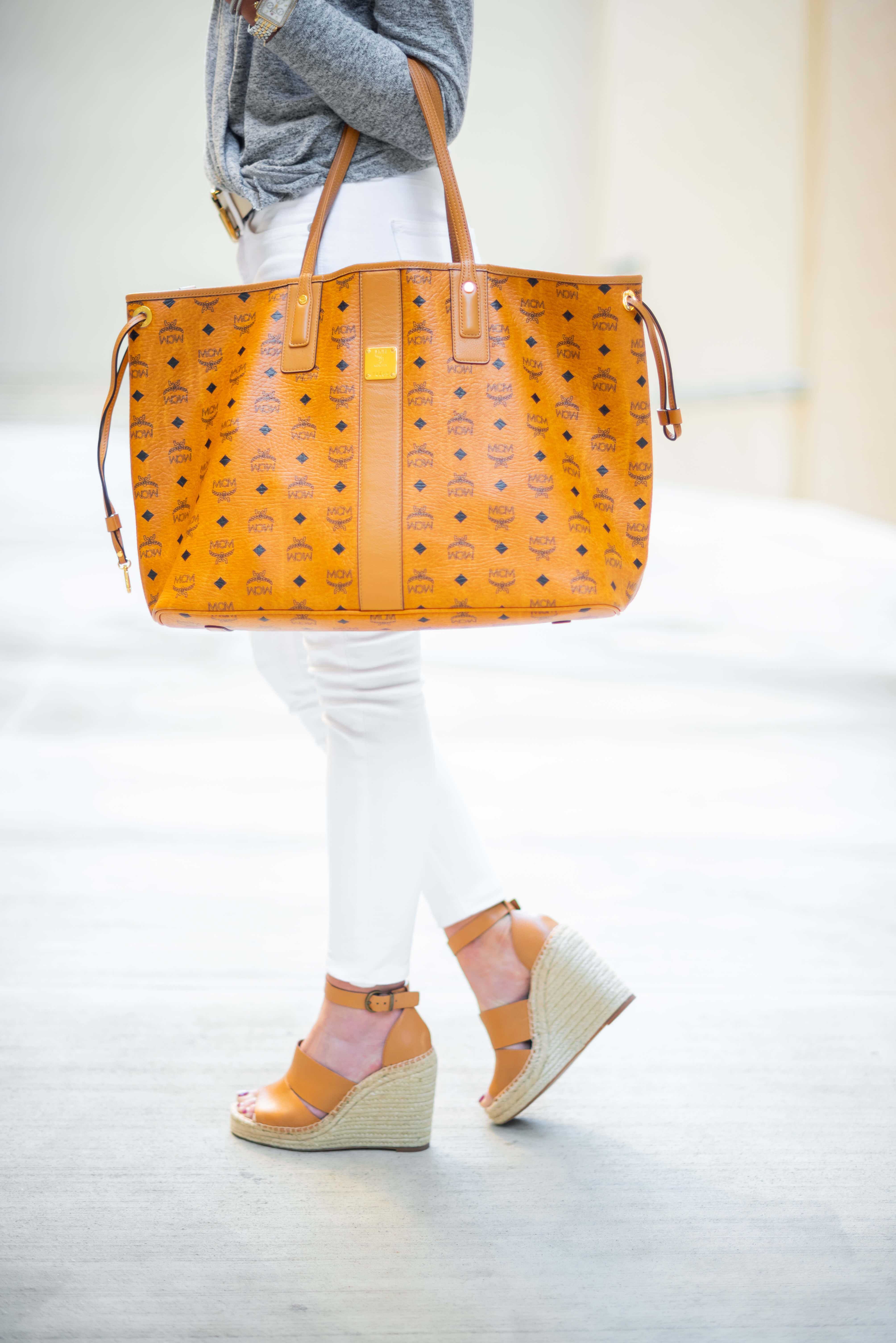 Spring Travel Style | Comfortable Airport Outfit | Style Your Senses
